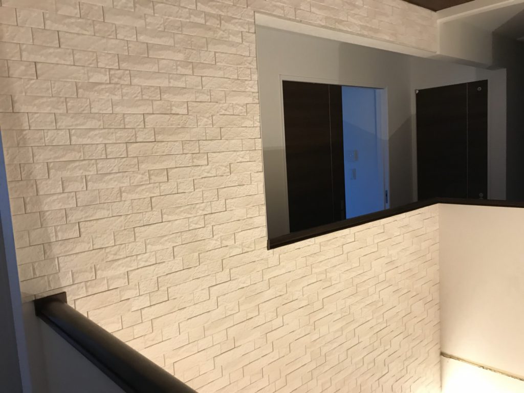 エコカラット 一条工務店 玄関 入り口 I Smart 玄関ホールのインテリア実例 2018 05 11 20 24 52 Roomclip ルームクリップ